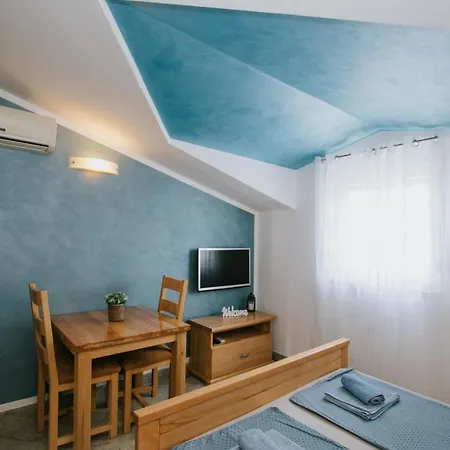 Blue Sea House *