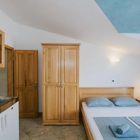 Blue Sea House Апартаменти *