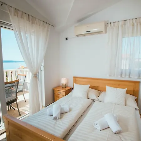 Blue Sea House Apartment Trogir