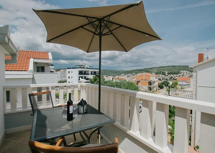 Blue Sea House Apartment